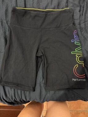 Calvin Klein Performance High-Waisted Biker Shorts – Size Large